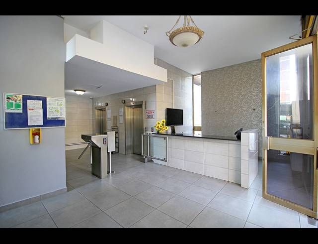 1 BEDROOM APARTMENT FOR SALE IN BEDFORD GARDENS